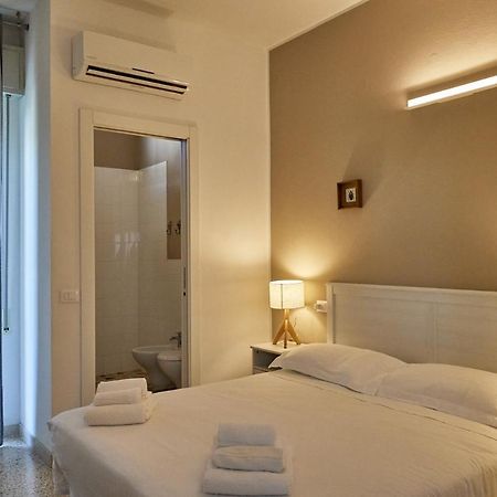 רימיני Hotel Spring מראה חיצוני תמונה