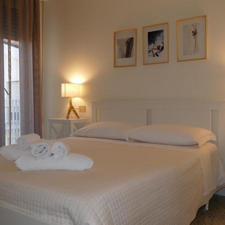 רימיני Hotel Spring מראה חיצוני תמונה