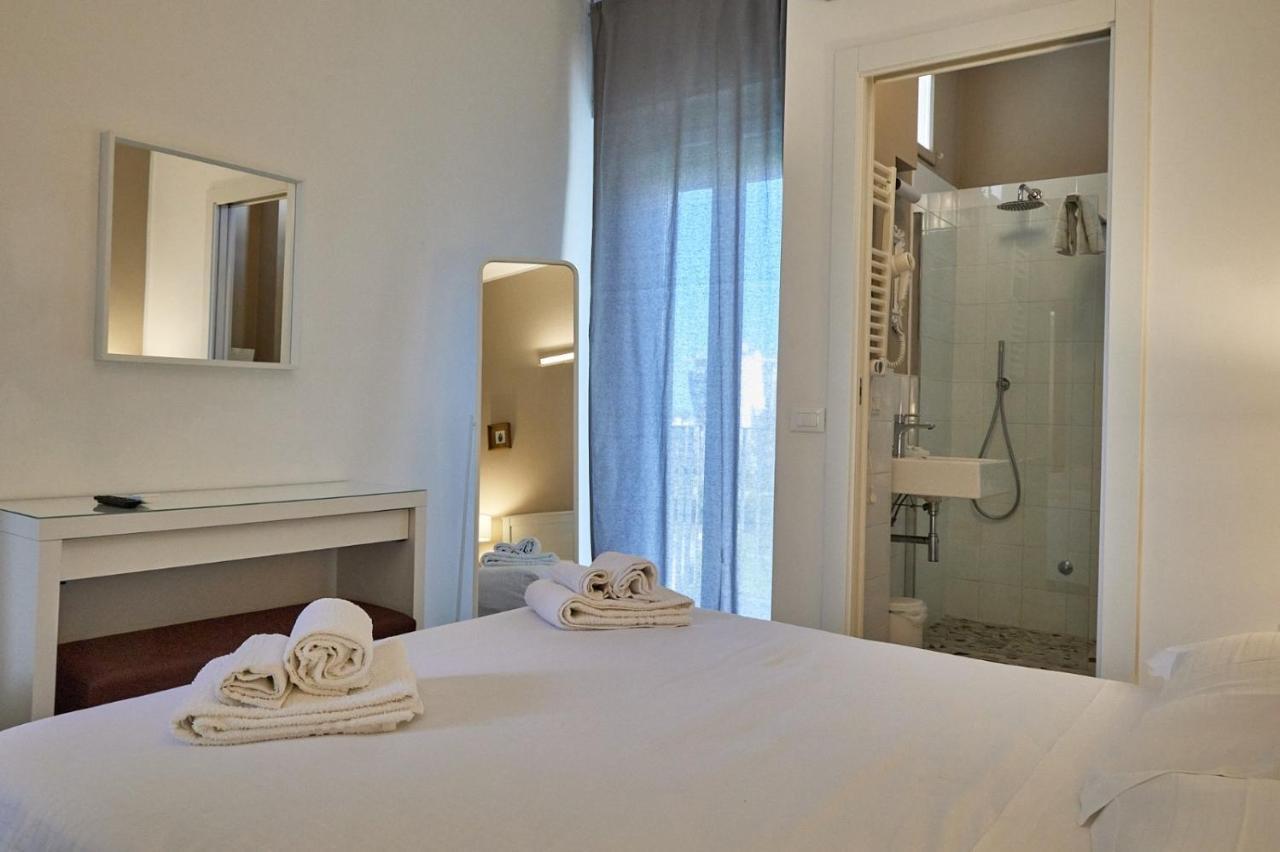 רימיני Hotel Spring מראה חיצוני תמונה