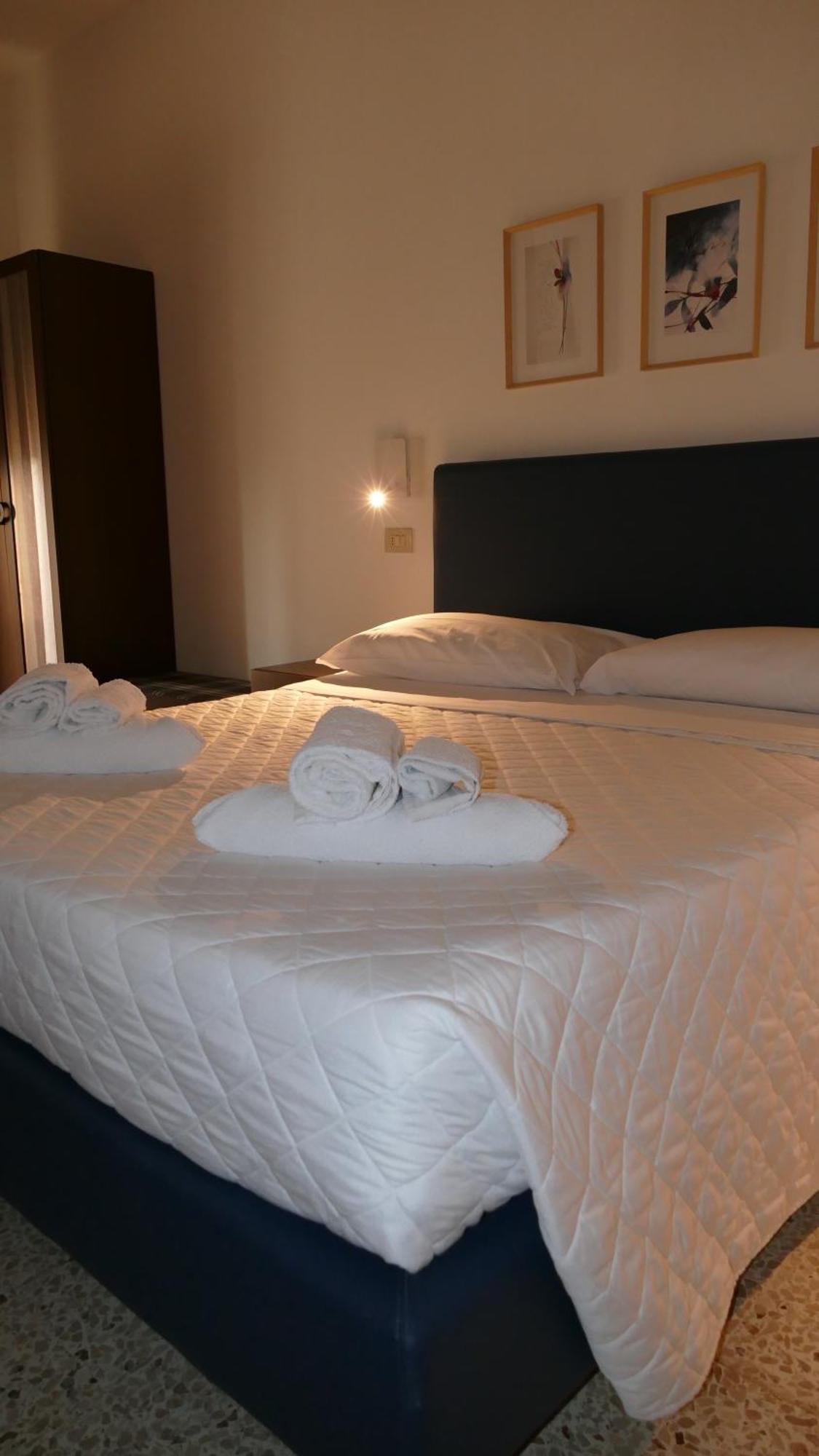 רימיני Hotel Spring מראה חיצוני תמונה