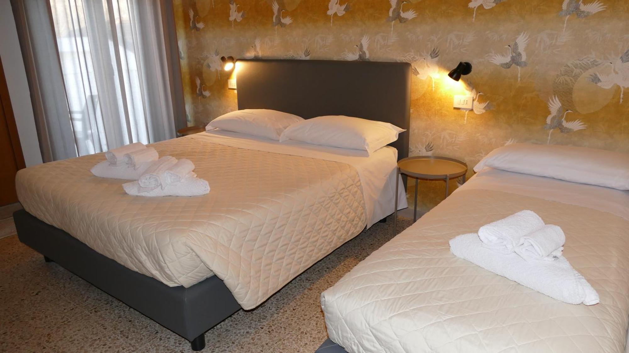 רימיני Hotel Spring מראה חיצוני תמונה