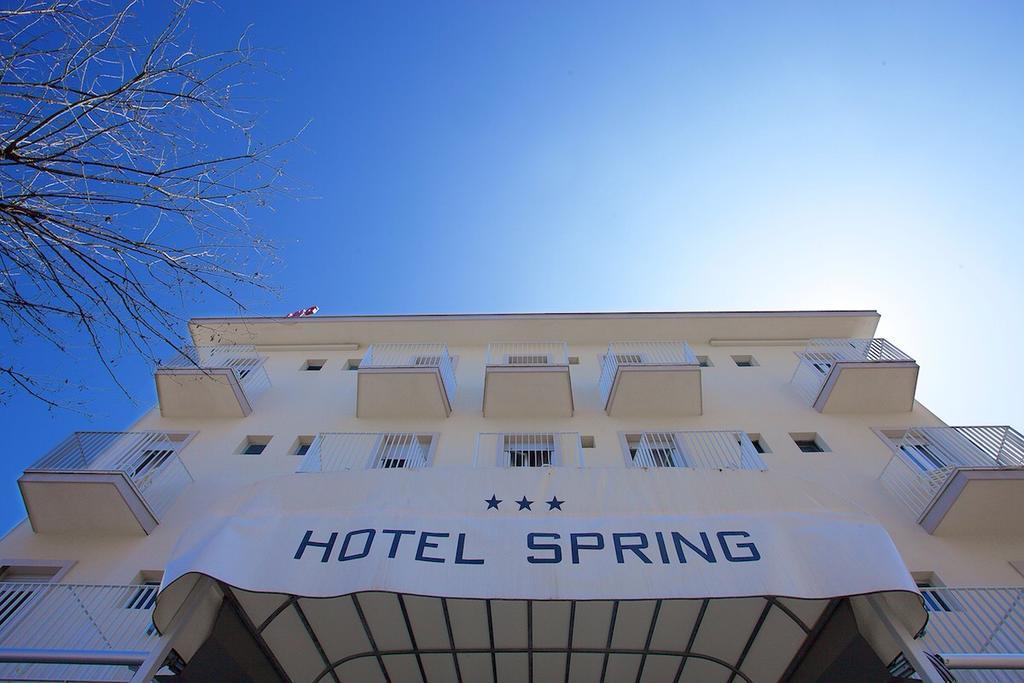 רימיני Hotel Spring מראה חיצוני תמונה